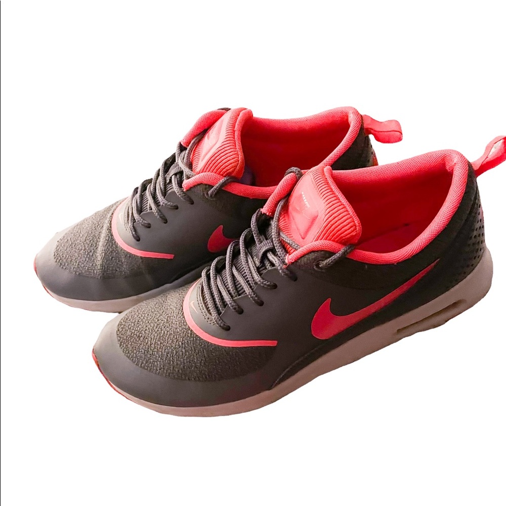Nike Women’s Air Max Thea Hot Pink/Grey